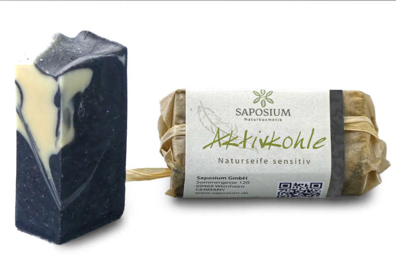 Schwarze, handgefertigte Aktivkohleseife ohne Duft – milde Naturseife für unreine und sensible Haut 45 g