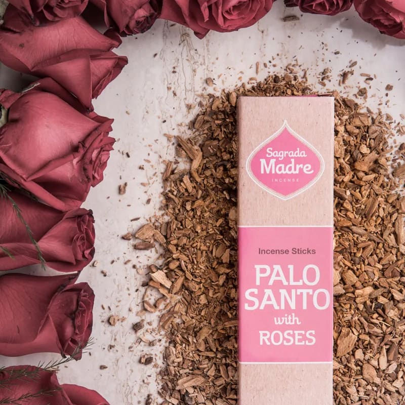 Sagrada Madre Räucherwerk Palo Santo & Rose Vorderseite der Verpackung