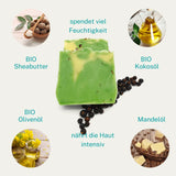 Übersicht der pflegenden Inhaltsstoffe der Peelingseife: BIO Sheabutter, BIO Olivenöl, BIO Kokosöl und Mandelöl spenden Feuchtigkeit und nähren die Haut intensiv.