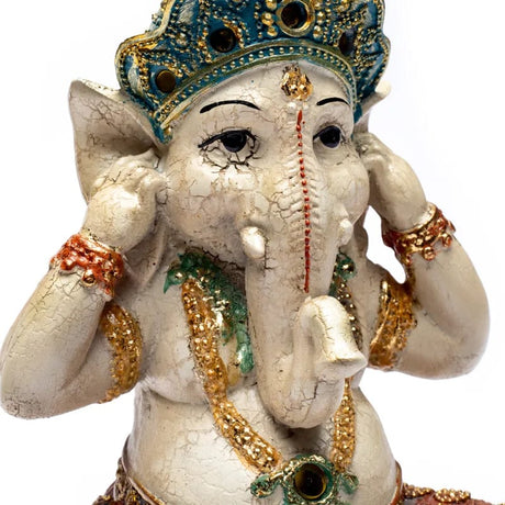 Ganesh Statue Hören