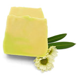 Lindenblüten und krautige Frische – natürliche Duftinspiration der Lindenblütenseife von kleine Auszeit