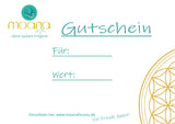 Gutscheinkarte von moana fo you, deine saubere Drogerie. Weißer Hintergrund oben links mit Logo. In der Mitte die Überschrift Gutschein. Am Rand rechts unten eine Blume des Lebens in goldener Farbe