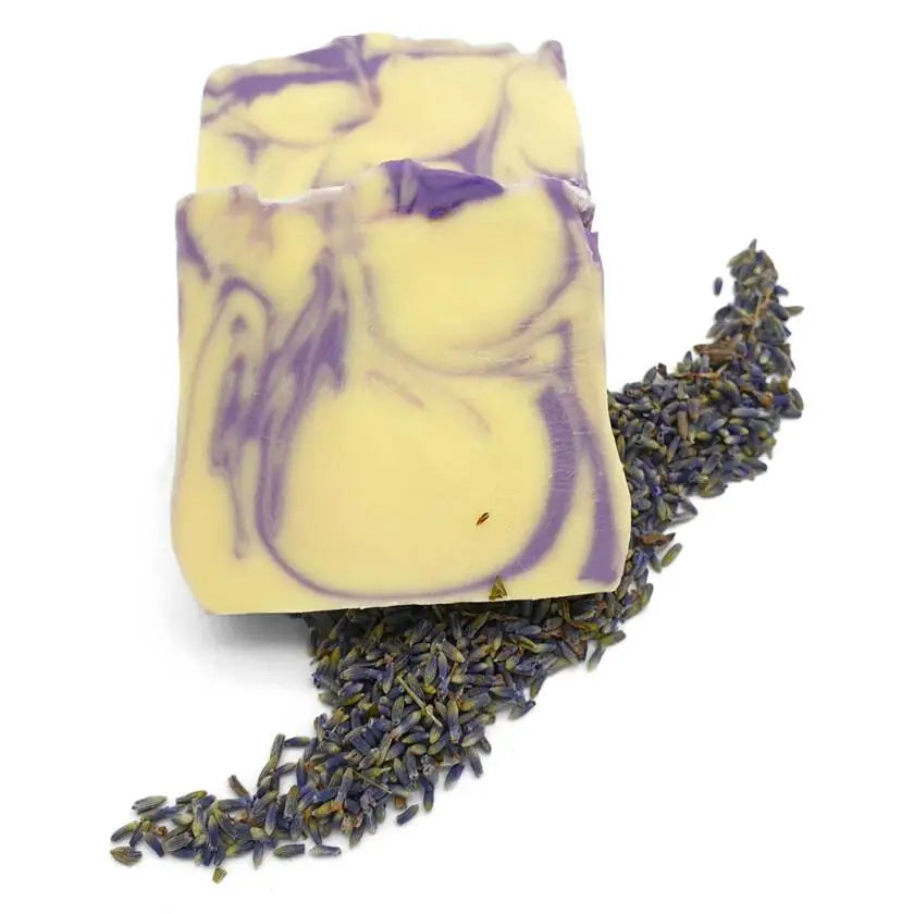 Handgemachte Lavendel Sole Seife mit beruhigendem Duft – ideal für empfindliche Haut