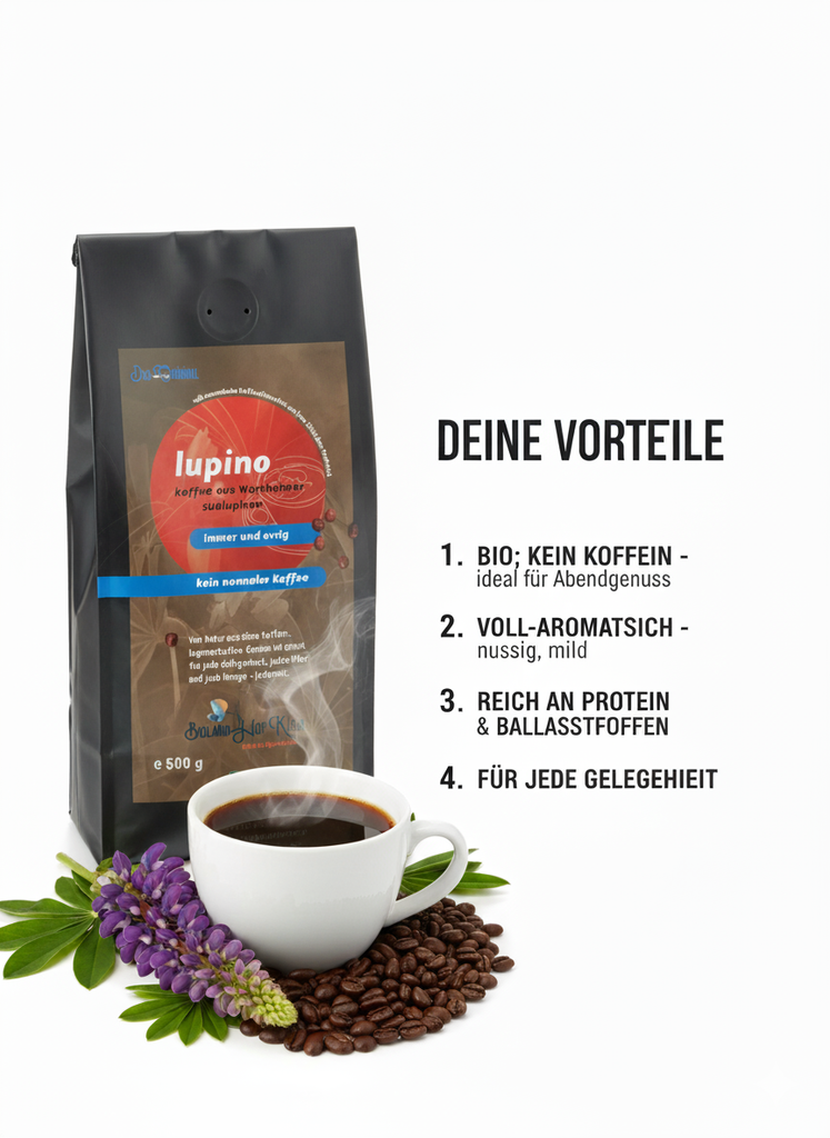 Eine dunkelgraue Packung 'lupino Kaffee aus Wertheimer Süßlupinen' steht auf einem Haufen Kaffeebohnen. Eine weiße Tasse mit dampfendem, schwarzen Kaffee ist davor platziert, umgeben von violetten Lupinenblüten und grünen Blättern. Rechts davon listet schwarzer Text unter der Überschrift 'DEINE VORTEILE:' vier Punkte auf: '1. BIO; KEIN KOFFEIN - ideal für Abendgenuss', '2. VOLL-AROMATISCH - nussig, mild', '3. REICH AN PROTEIN & BALLASTSTOFFEN', und '4. FÜR JEDE GELEGENHEIT'. Der Hintergrund ist schlicht wei