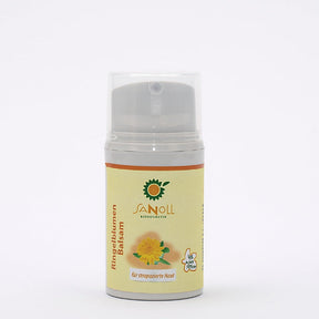 „Sanoll Ringelblumen-Balsam –  für strapazierte Haut - naturkosmetischer Hautpflege-Balsam in einem 50 ml Tiegel mit gelbem Etikett, fotografiert auf weißem Hintergrund.“