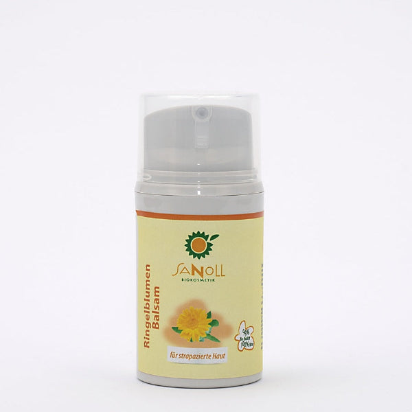 „Sanoll Ringelblumen-Balsam –  für strapazierte Haut - naturkosmetischer Hautpflege-Balsam in einem 50 ml Tiegel mit gelbem Etikett, fotografiert auf weißem Hintergrund.“