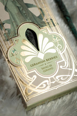 Detailansicht Packung unten. Sagrada Madre Räucherwerk Tarot Angels Beschützer Geranienbeeren