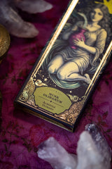 Detailansicht / Packung unten:
Räucherstäbchen Verpackung Tarot de Marsella Moschus und Weihrauch
