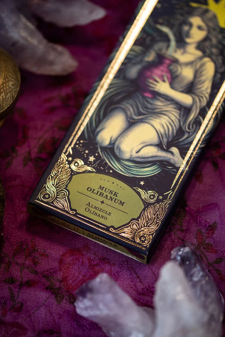 Detailansicht / Packung unten:
Räucherstäbchen Verpackung Tarot de Marsella Moschus und Weihrauch