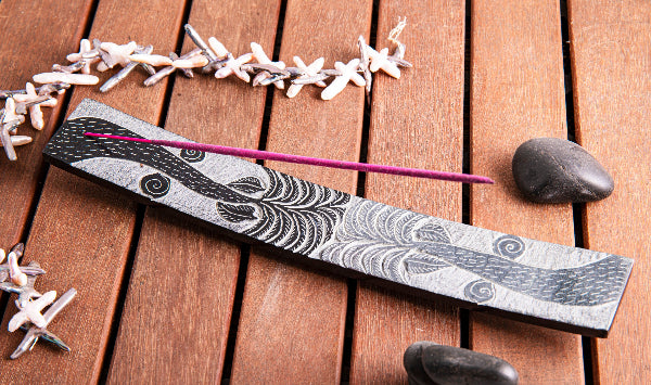 Specksteinhalter schwarz mit Motiv Räucherstäbchenhalter