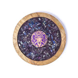 Mango Holz‑Untersetzer Göttin mit Amethyst und Lapislazuli – 10 cm, energetische Deko
