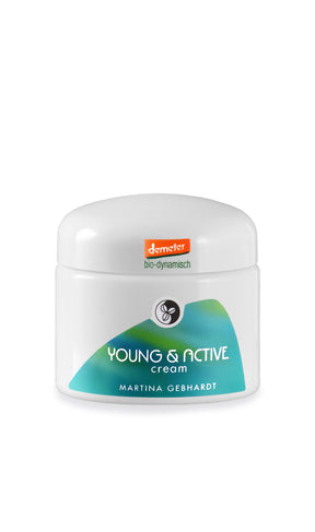 Tiegel mit YOUNG & ACTIVE creme 50ml, in DEMETER von Martina Gebhardt 
